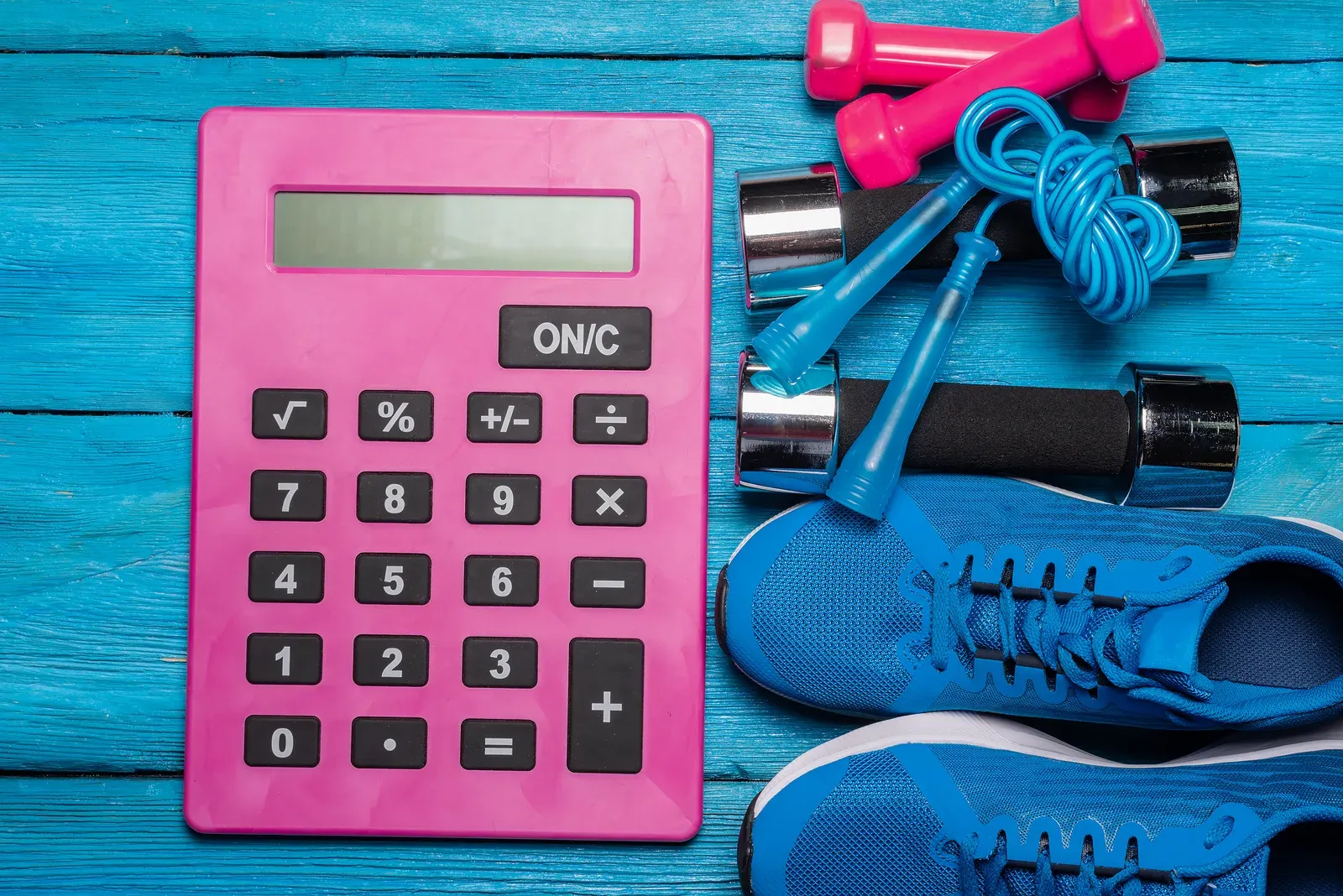 Gym cost calculation, comparing what each workout costs under a membership or personal training